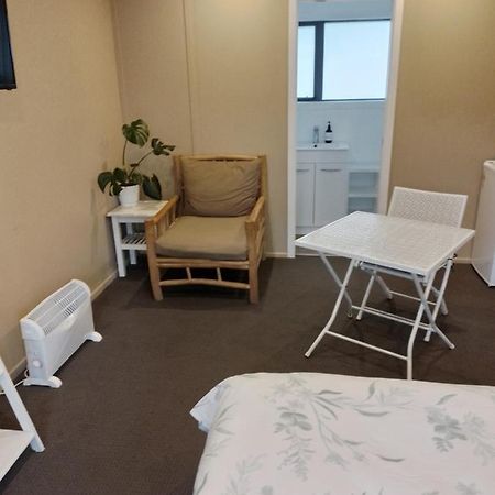 Best Budget Bed And Ensuite - Private Access Close To Beach Уаихи Екстериор снимка