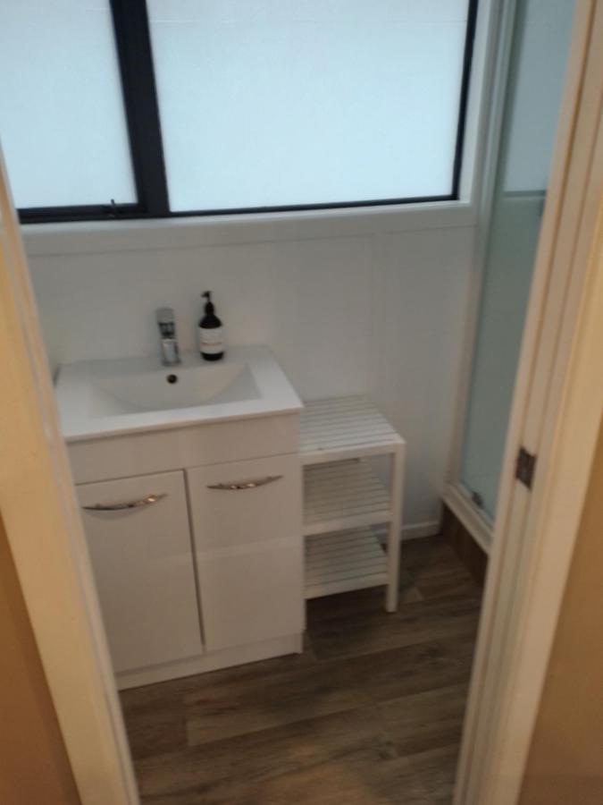 Best Budget Bed And Ensuite - Private Access Close To Beach Уаихи Екстериор снимка